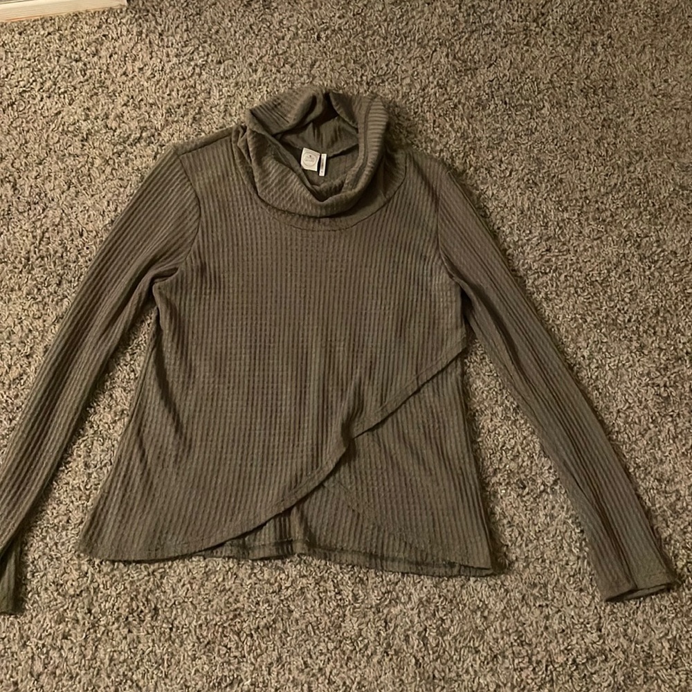 green small turtle neck sweater! super comfy